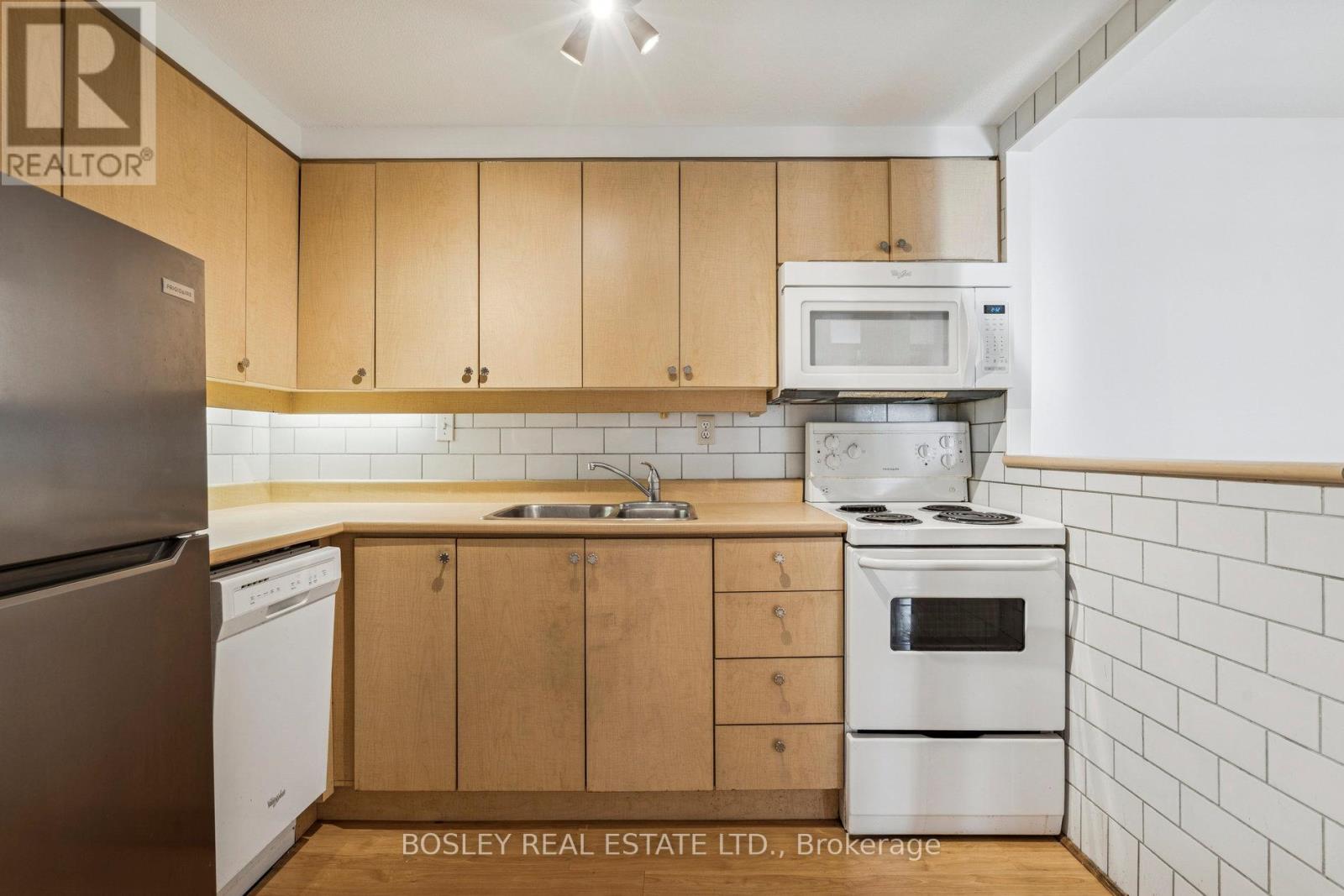 909 - 720 Spadina Avenue, Toronto, Ontario  M5S 2T9 - Photo 12 - C12636598