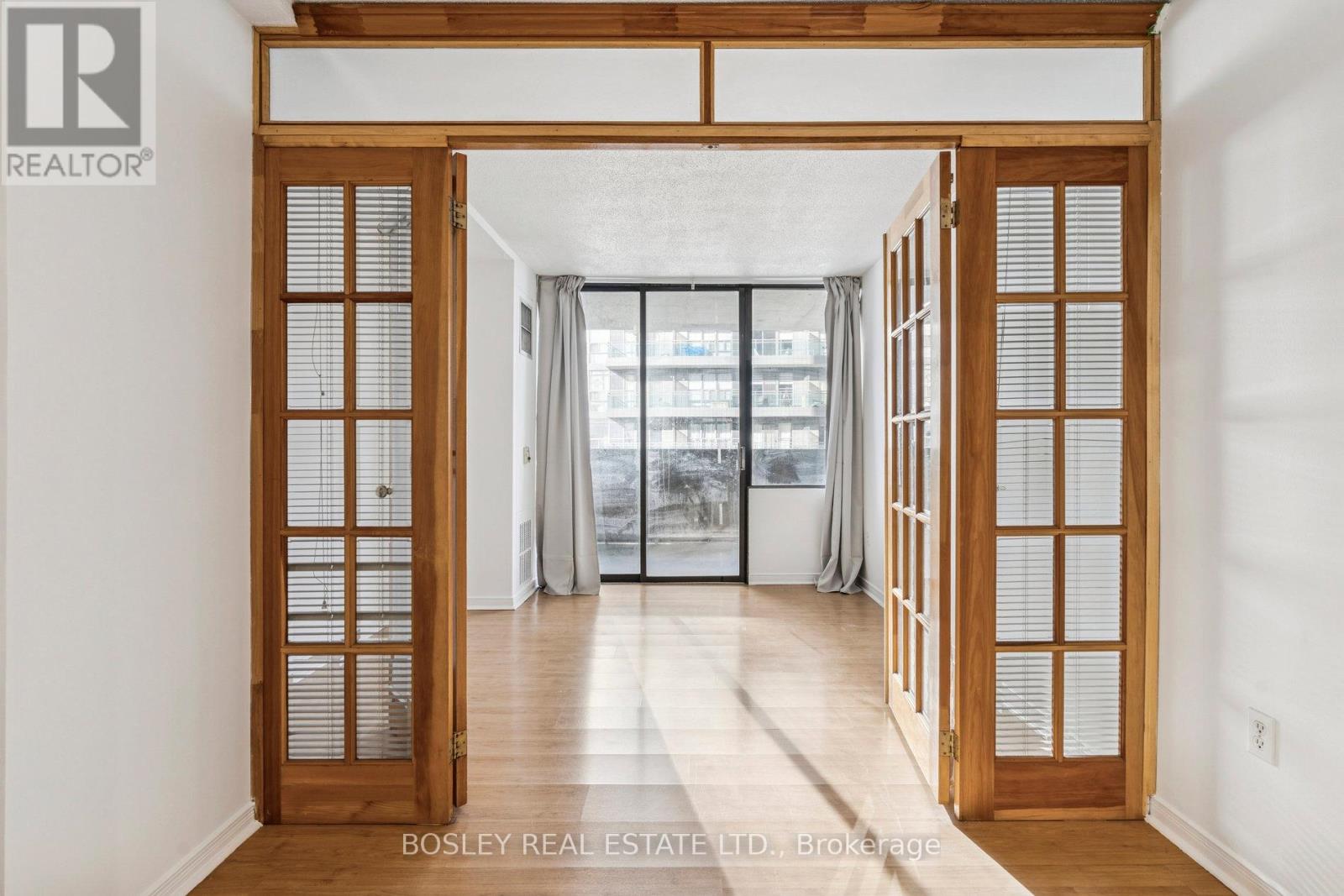 909 - 720 Spadina Avenue, Toronto, Ontario  M5S 2T9 - Photo 16 - C12636598