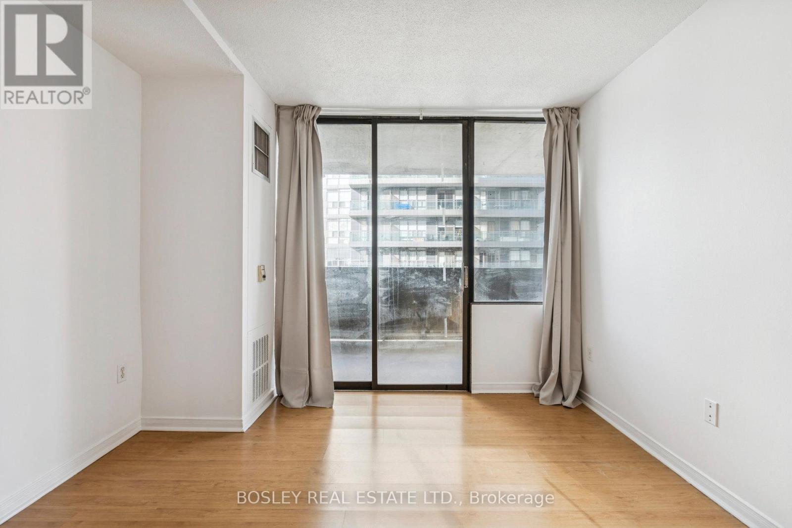 909 - 720 Spadina Avenue, Toronto, Ontario  M5S 2T9 - Photo 17 - C12636598