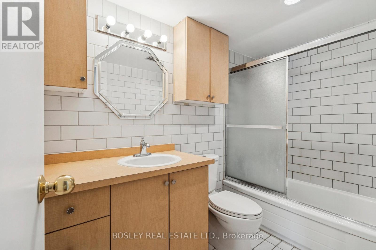 909 - 720 Spadina Avenue, Toronto, Ontario  M5S 2T9 - Photo 22 - C12636598