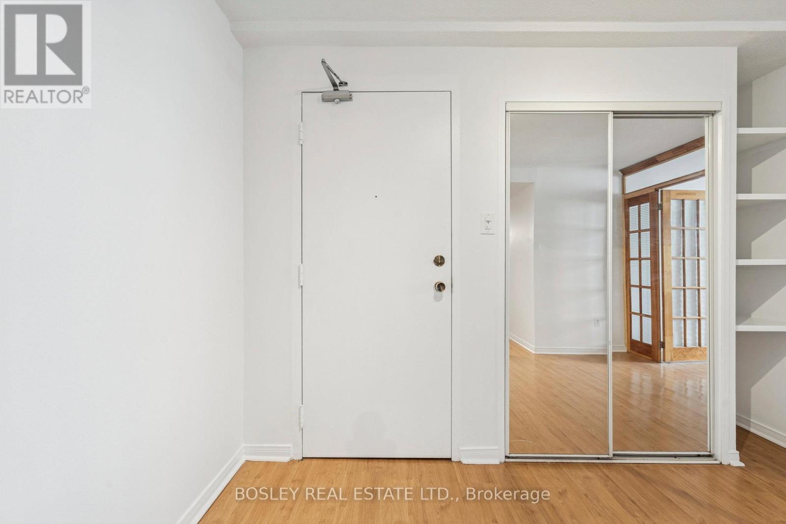 909 - 720 Spadina Avenue, Toronto, Ontario  M5S 2T9 - Photo 3 - C12636598