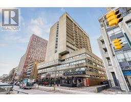 909 - 720 SPADINA AVENUE, Toronto, Ontario