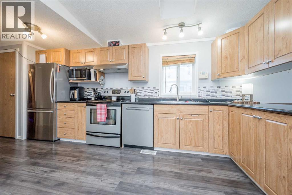 9703 111 Avenue, Clairmont, Alberta T0H 0W4 - Photo 4 - A2274989