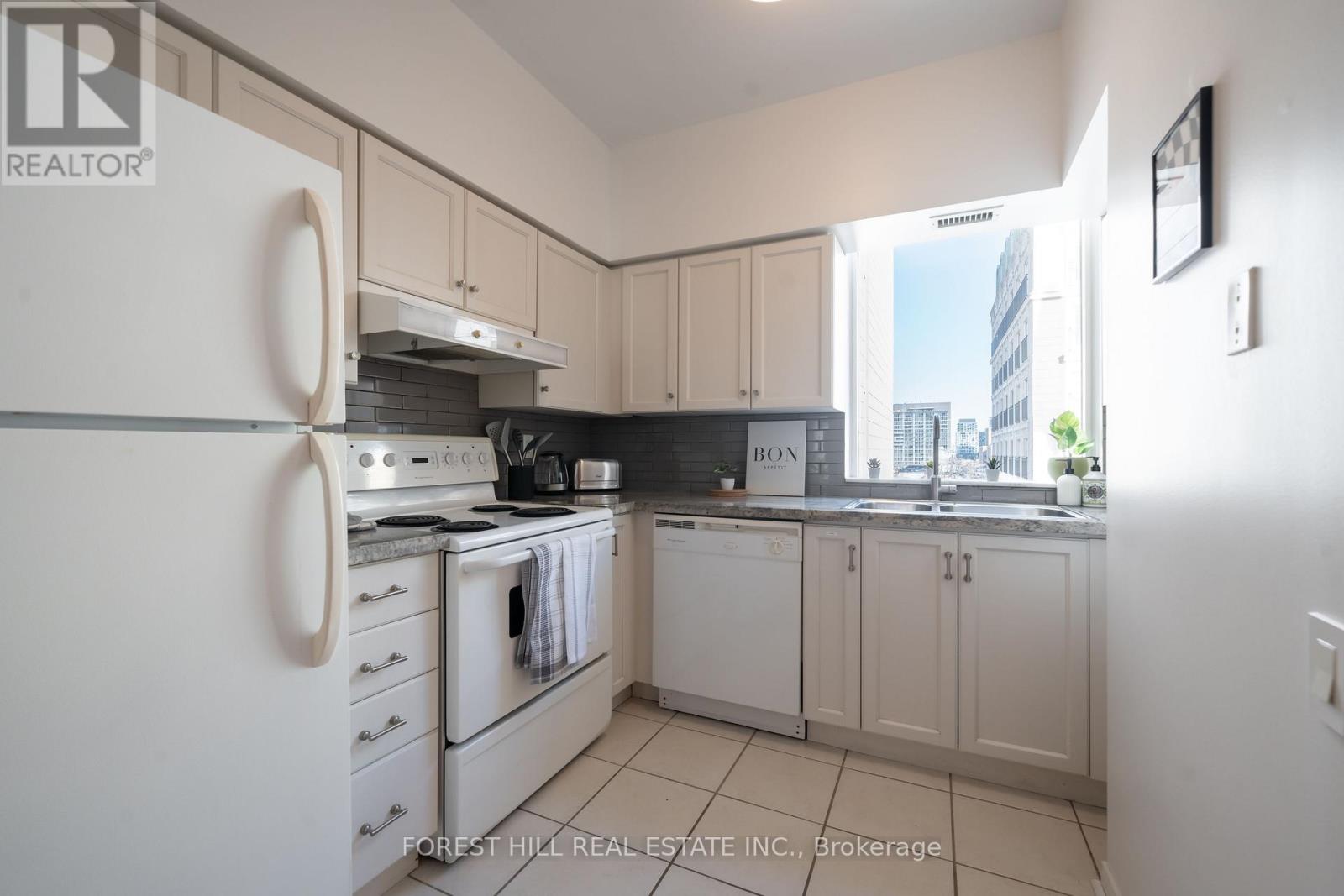 701 - 115 Richmond Street E, Toronto, Ontario  M5C 3H6 - Photo 5 - C12636670