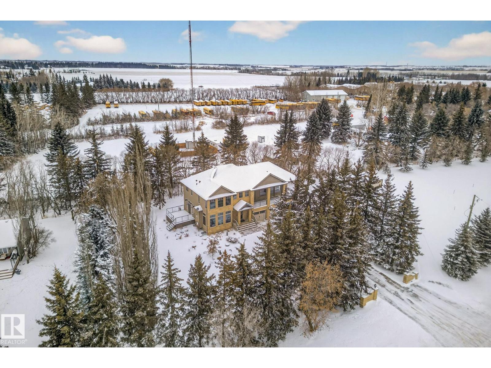 26028 MEADOWVIEW DR, Rural Sturgeon County, Alberta