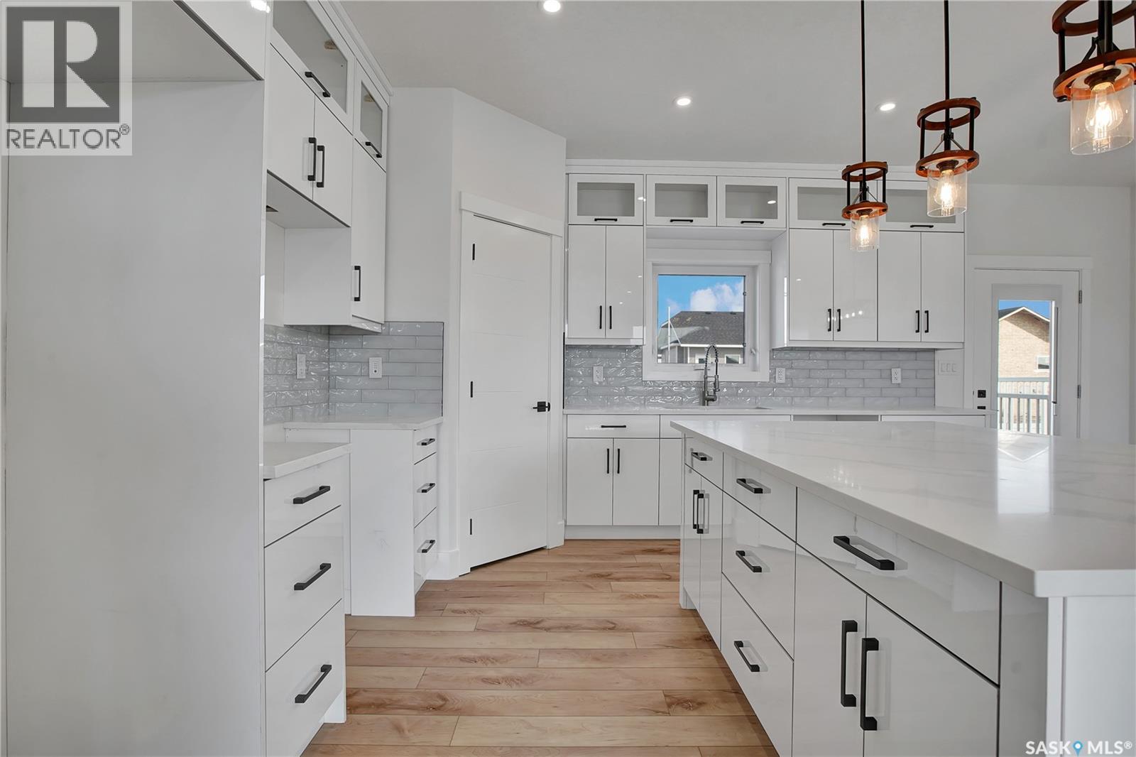 812 Woods Crescent, Warman, Saskatchewan  S0K 4S4 - Photo 13 - SK025649