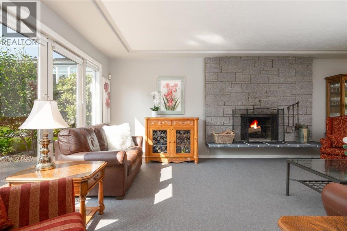 2864 Bushnell Place, North Vancouver, British Columbia  V7J 2Y8 - Photo 12 - R3072279