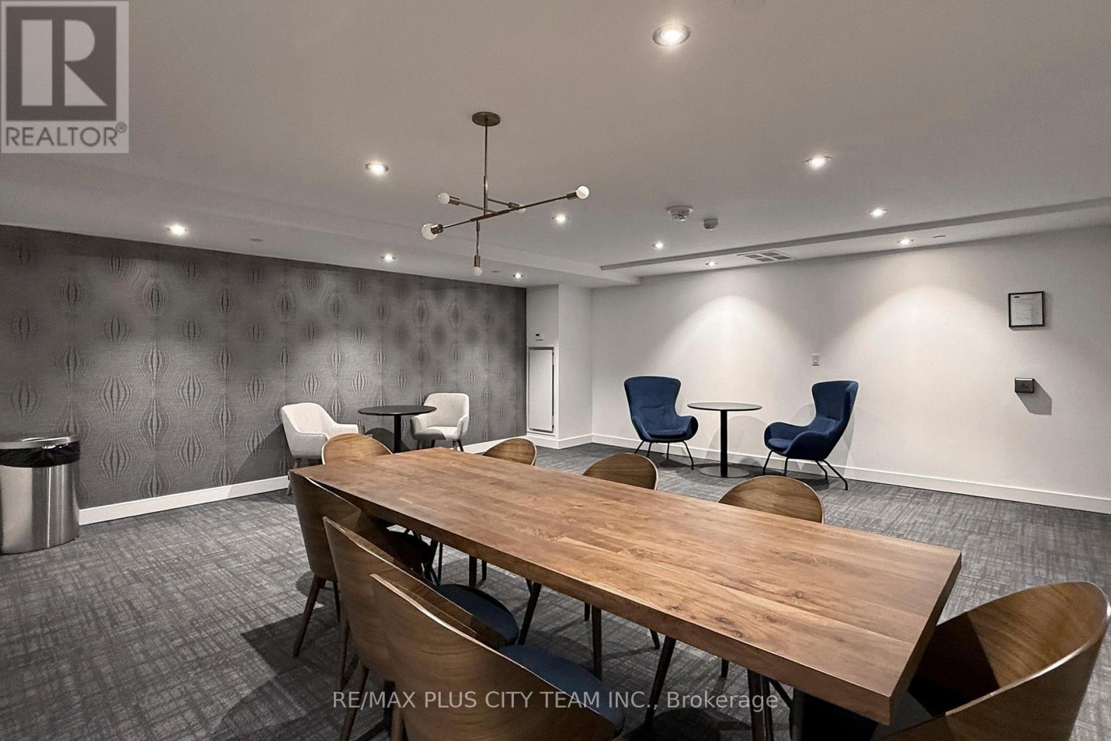 305 - 246 Logan Avenue, Toronto, Ontario  M4M 0E9 - Photo 12 - E12636582