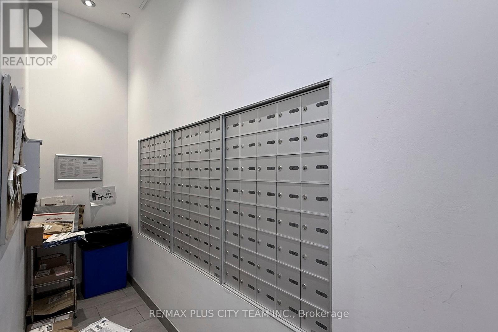 305 - 246 Logan Avenue, Toronto, Ontario  M4M 0E9 - Photo 13 - E12636582