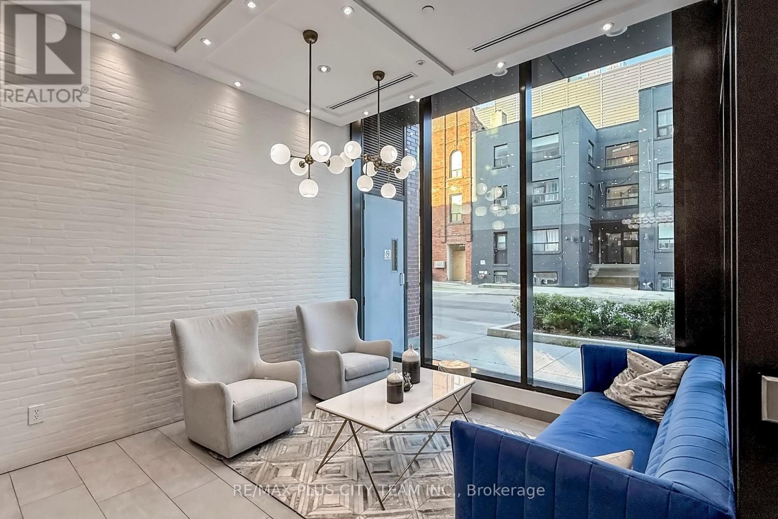 305 - 246 Logan Avenue, Toronto, Ontario  M4M 0E9 - Photo 15 - E12636582