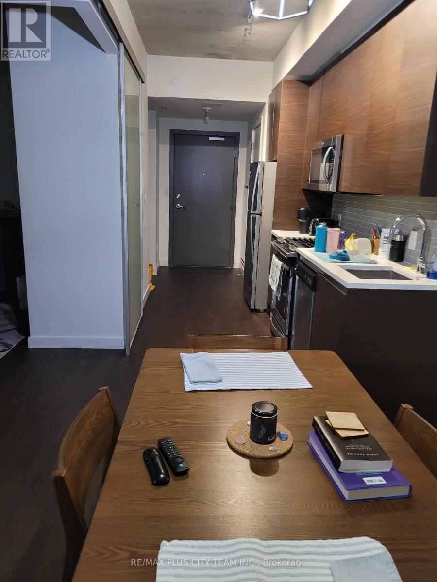 305 - 246 Logan Avenue, Toronto, Ontario  M4M 0E9 - Photo 4 - E12636582