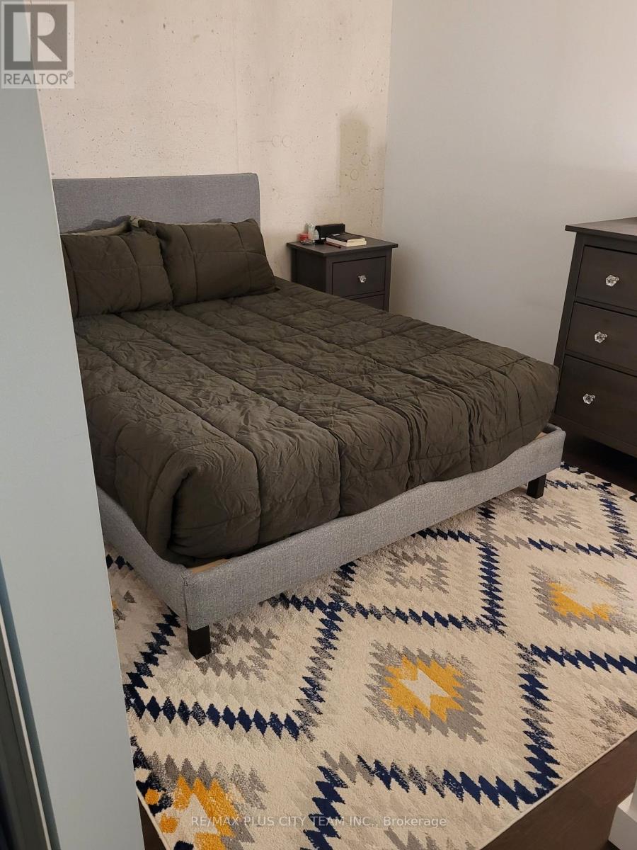 305 - 246 Logan Avenue, Toronto, Ontario  M4M 0E9 - Photo 7 - E12636582