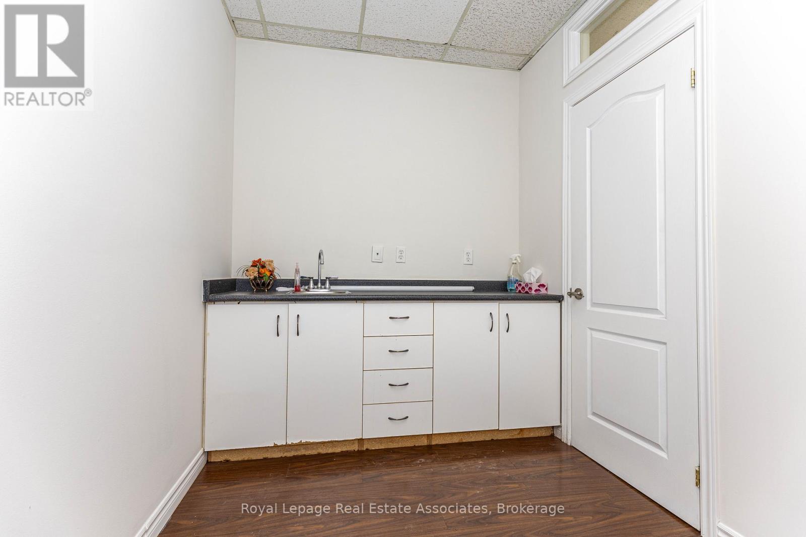 201 - 873 Broadview Avenue, Toronto, Ontario  M4K 2P9 - Photo 16 - E12636628