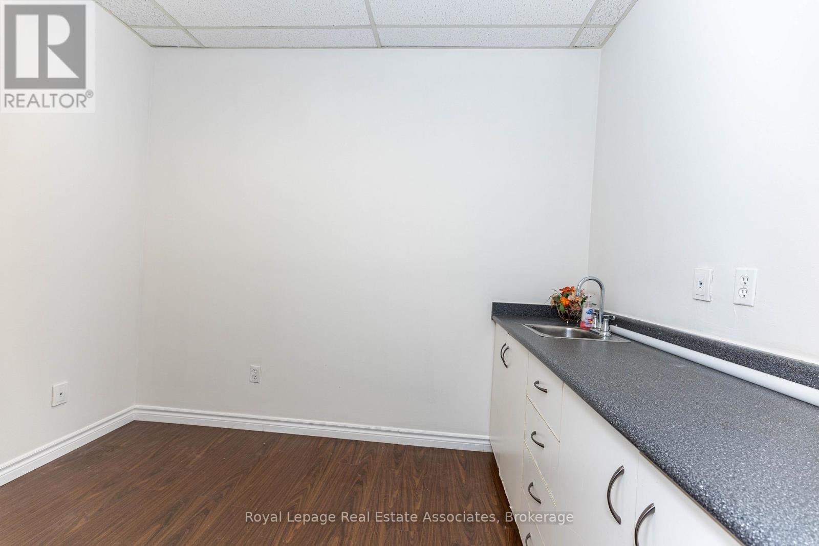 201 - 873 Broadview Avenue, Toronto, Ontario  M4K 2P9 - Photo 17 - E12636628