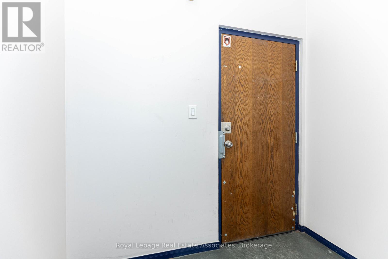 201 - 873 Broadview Avenue, Toronto, Ontario  M4K 2P9 - Photo 3 - E12636628