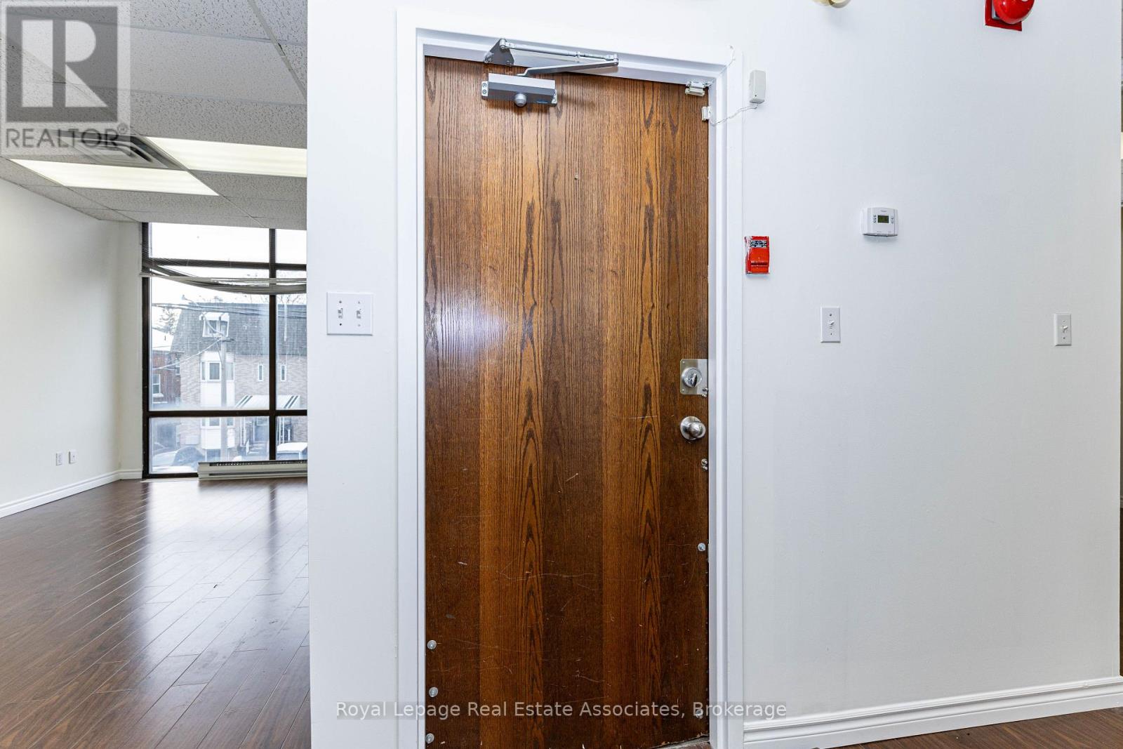 201 - 873 Broadview Avenue, Toronto, Ontario  M4K 2P9 - Photo 4 - E12636628