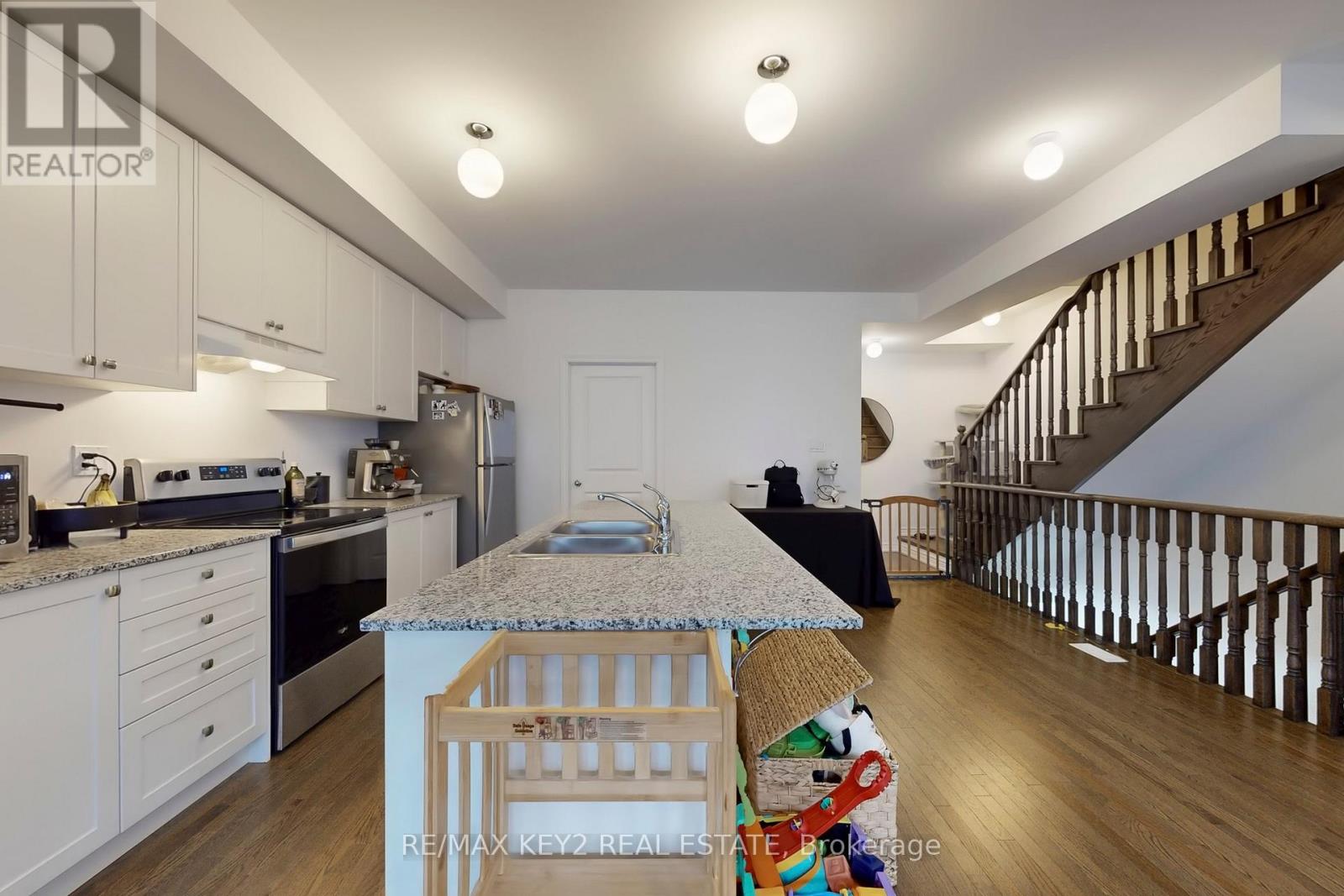 509 Littlewood Lane, Ajax, Ontario  L1S 0H1 - Photo 11 - E12636658