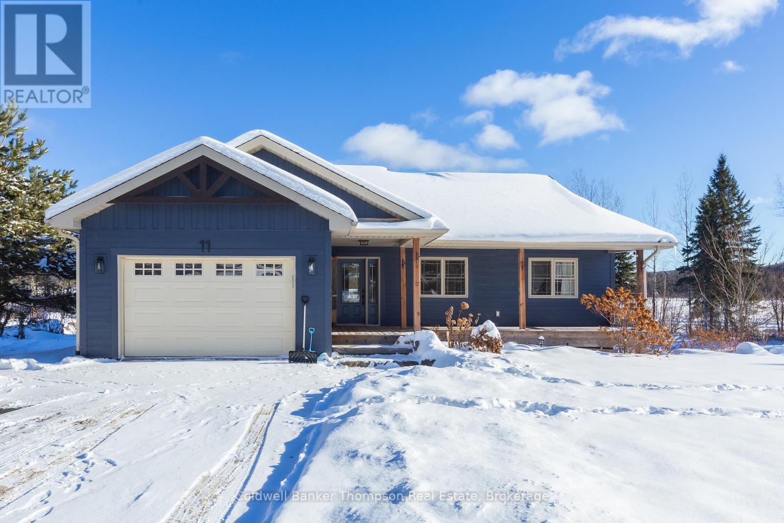 11 THOMAS CRESCENT, Huntsville, Ontario