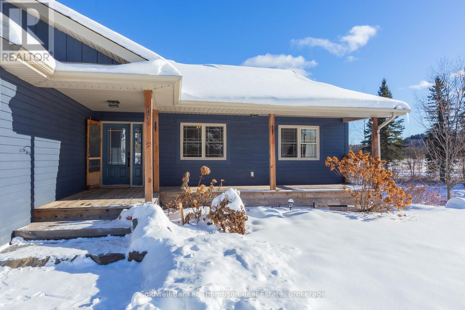 11 Thomas Crescent, Huntsville, Ontario P1H 2M3 - Photo 3 - X12338305