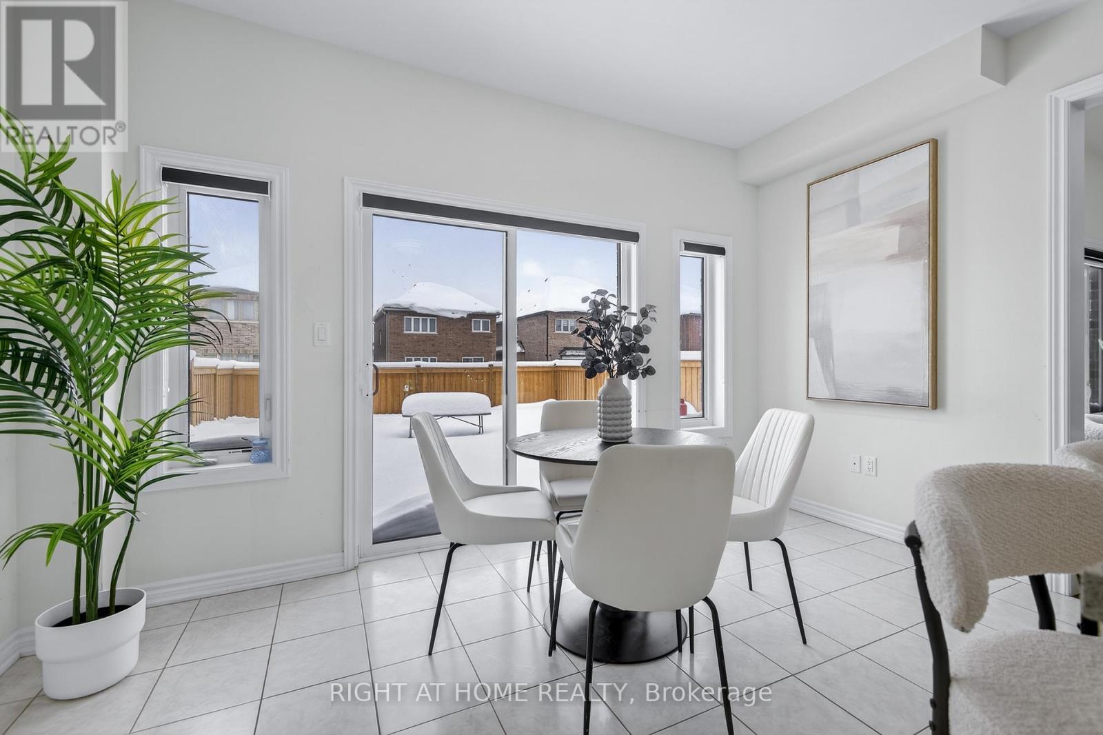 1218 Corby Way, Innisfil, Ontario  L9S 0R1 - Photo 18 - N12636558