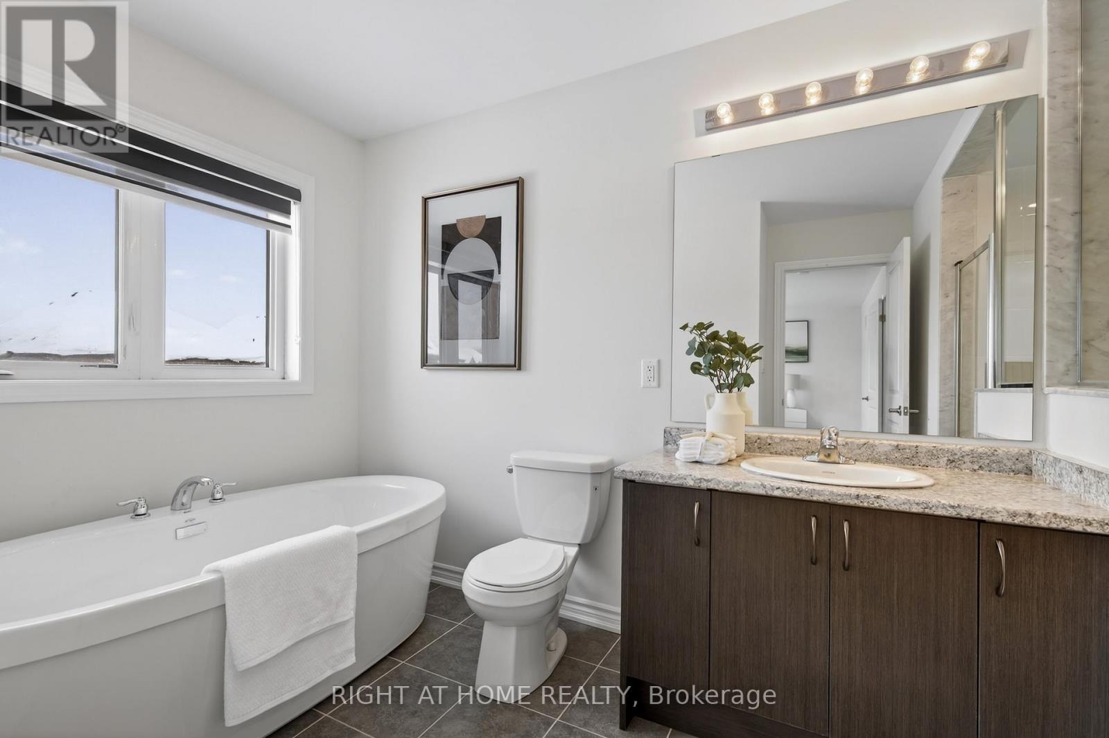 1218 Corby Way, Innisfil, Ontario  L9S 0R1 - Photo 27 - N12636558