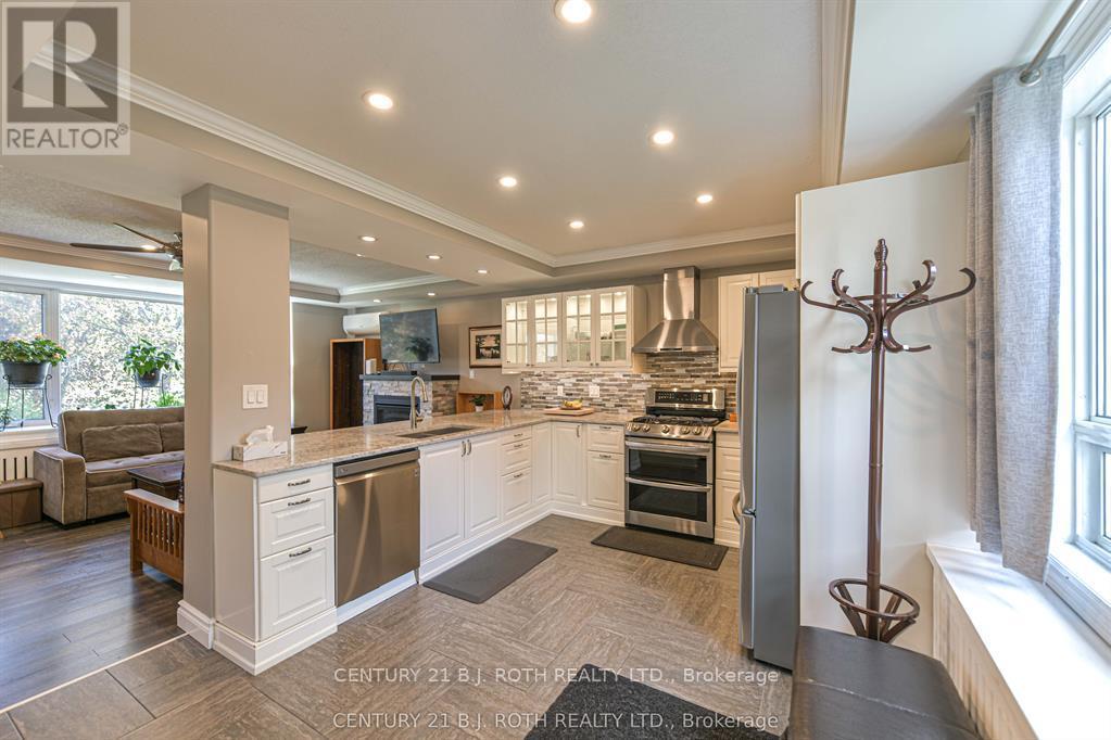 16 First Street, Orillia, Ontario  L3V 4A9 - Photo 9 - S12636590