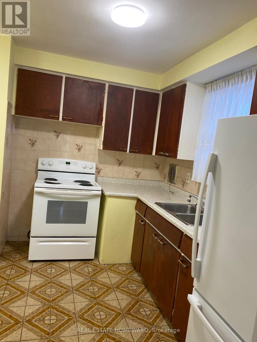 7 Dunlop Avenue, Toronto, Ontario  M1K 1K8 - Photo 8 - E12316446