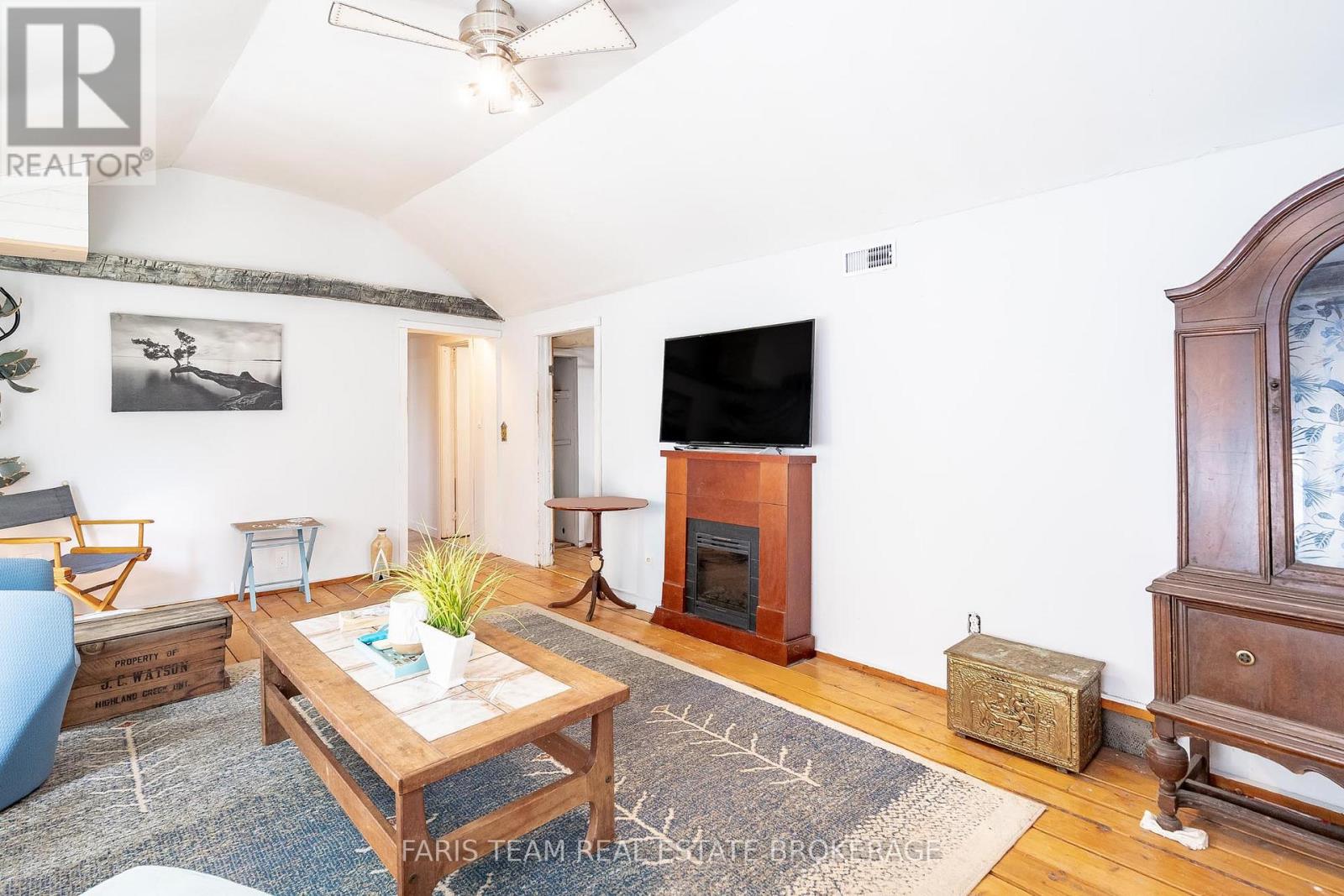 16 Waterside Drive, Tay, Ontario  L0K 1R0 - Photo 11 - S12427263