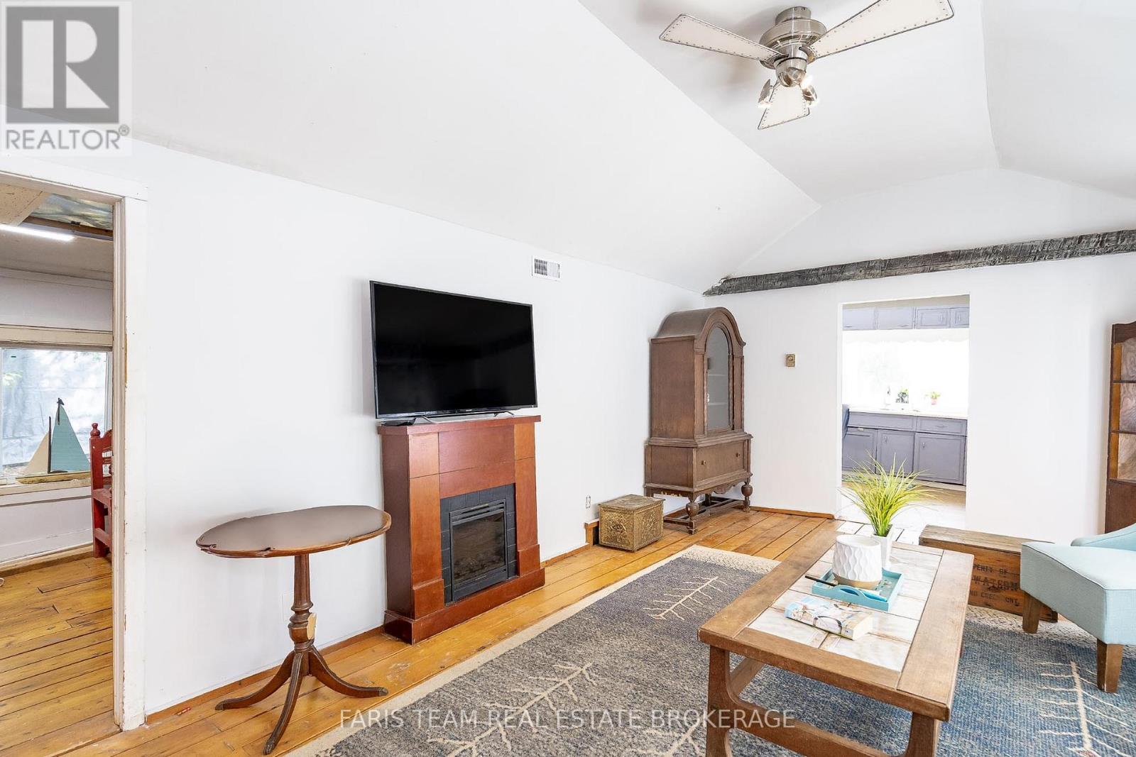 16 Waterside Drive, Tay, Ontario  L0K 1R0 - Photo 13 - S12427263