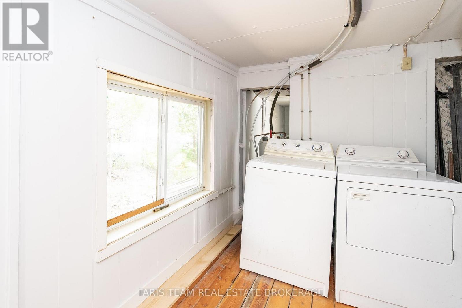 16 Waterside Drive, Tay, Ontario  L0K 1R0 - Photo 19 - S12427263