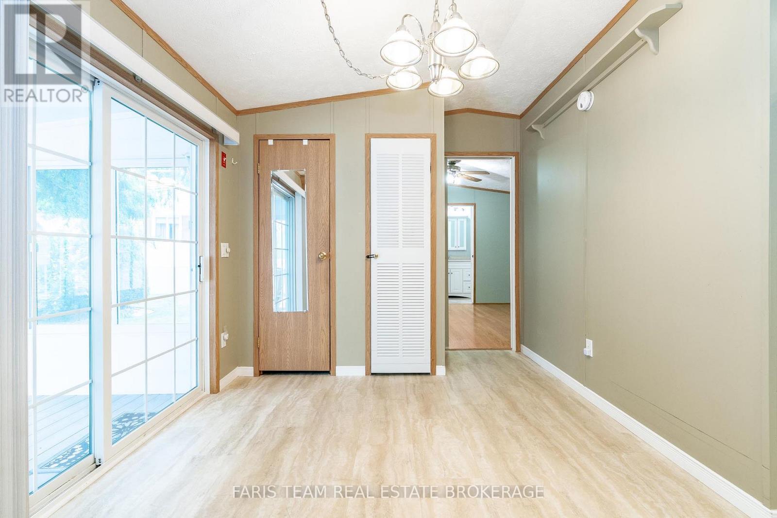 4128 Haines Street, Severn, Ontario  L3V 6H4 - Photo 13 - S12498906