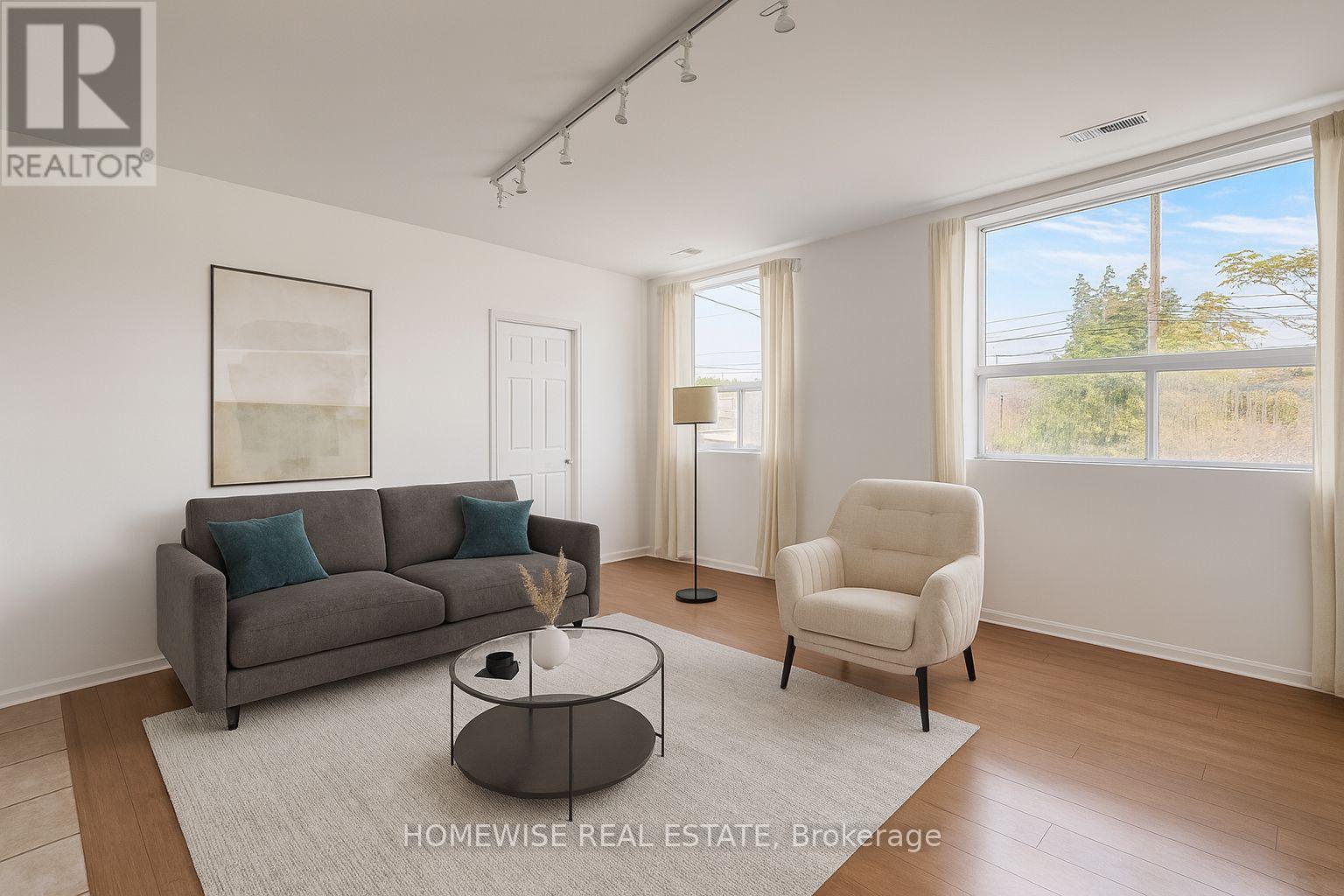 7 - 3635 Dundas Street W, Toronto, Ontario  M6S 2T2 - Photo 2 - W12543316