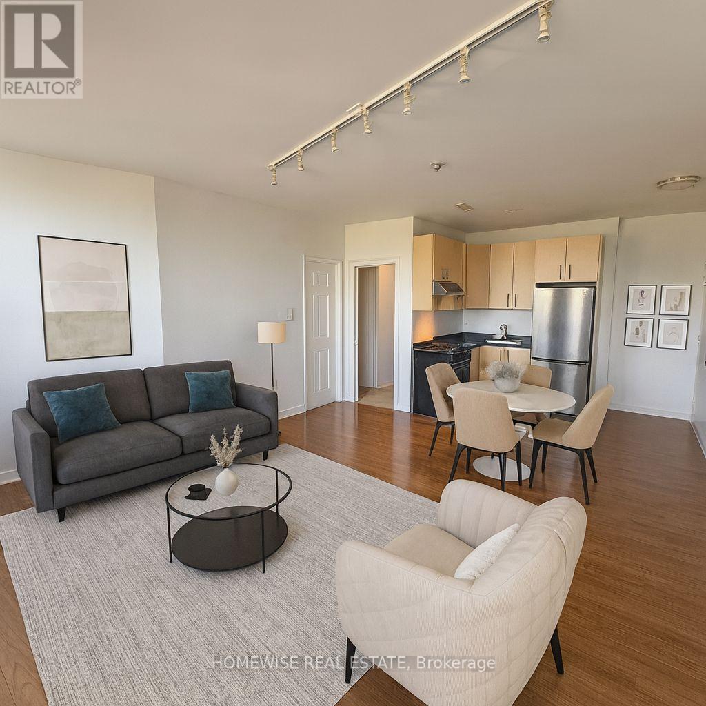 7 - 3635 DUNDAS STREET W, Toronto, Ontario