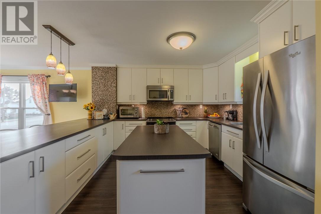 17 Principale W Street, West Nipissing, Ontario P0H 2M0 - Photo 4 - 2125927