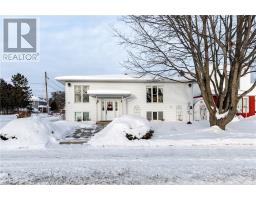 17 Principale W Street, West Nipissing, Ontario