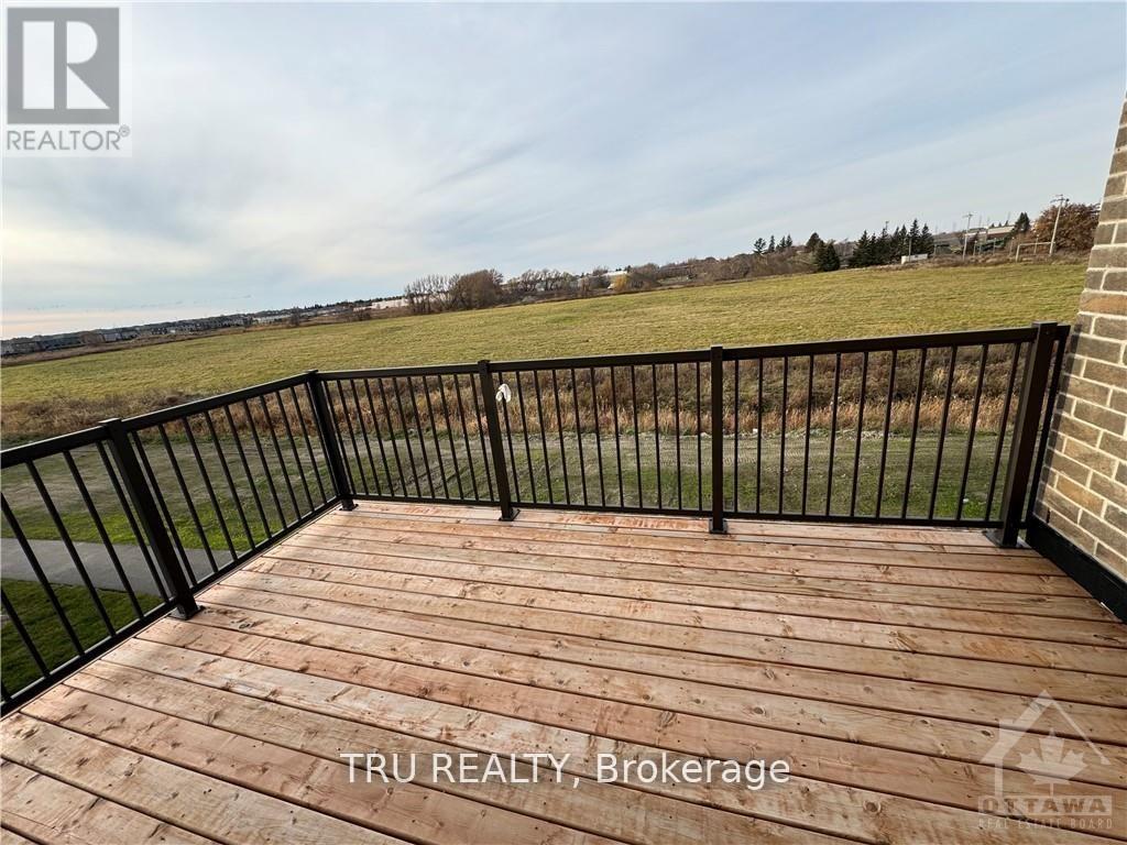 956 Chapman Mills Drive, Ottawa, Ontario  K2J 7J5 - Photo 7 - X12585446