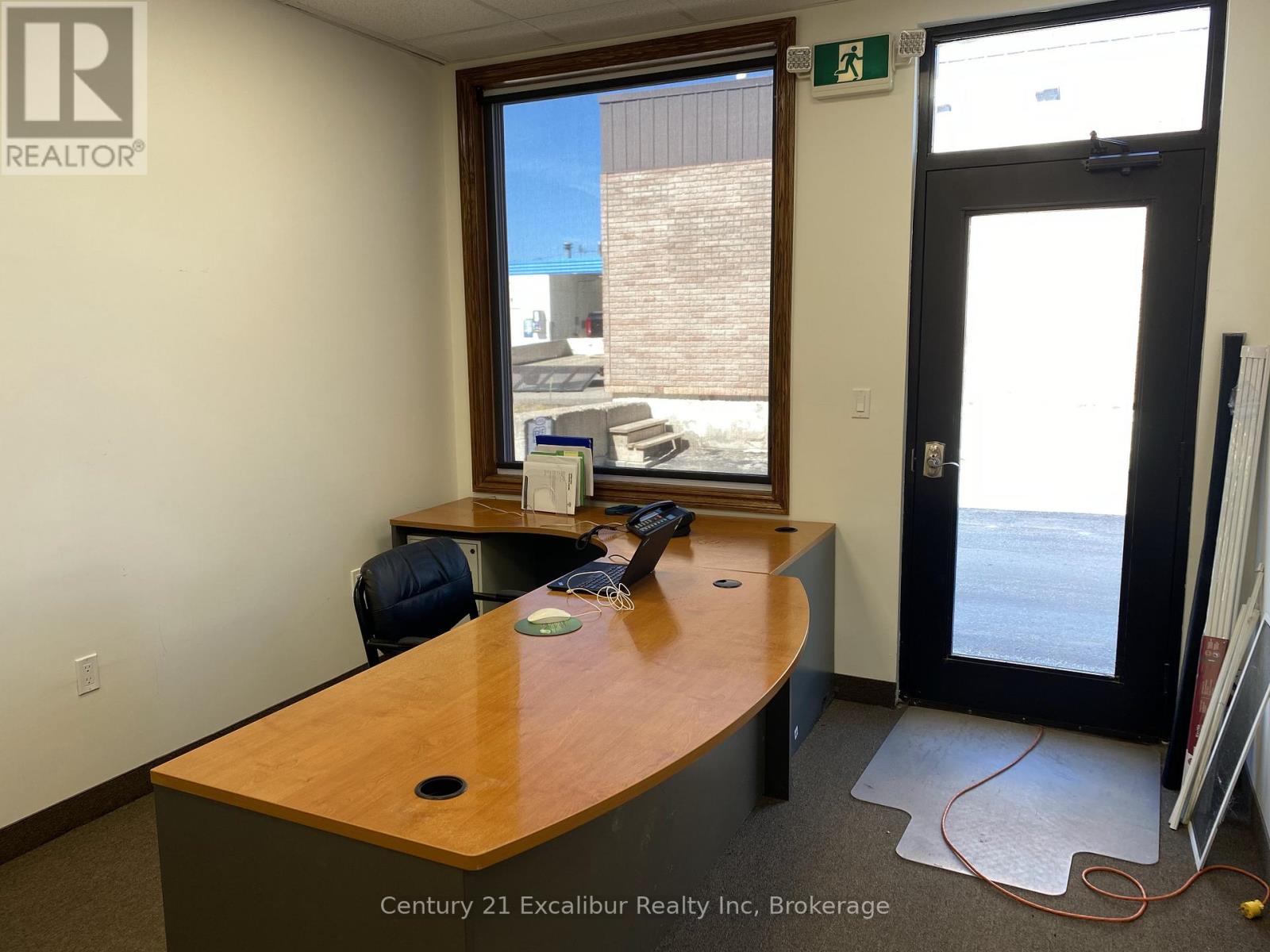 645 ST DAVID STREET N, centre wellington (fergus), Ontario