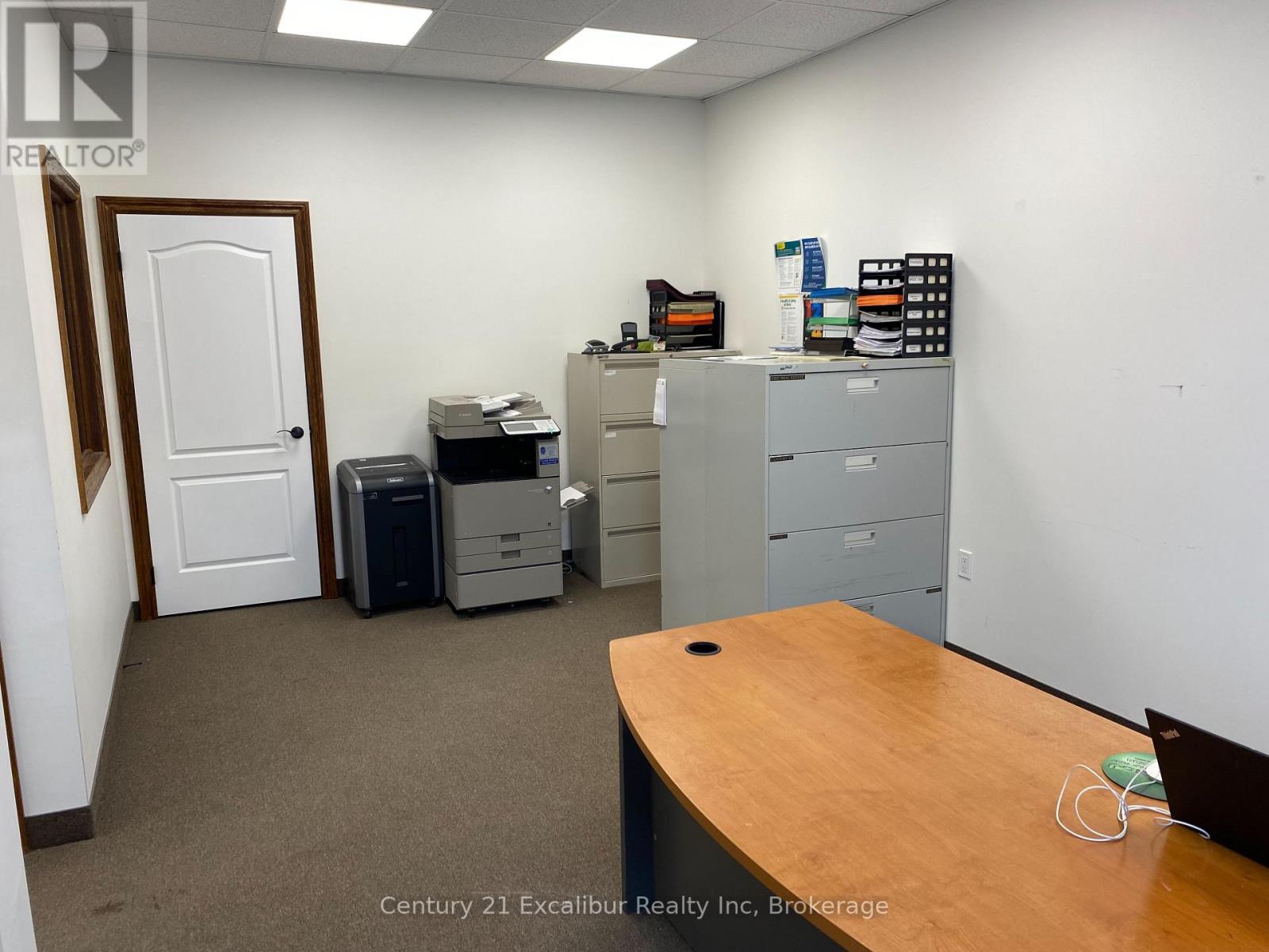 645 St David Street N, Centre Wellington, Ontario  N1M 2K6 - Photo 2 - X12636726