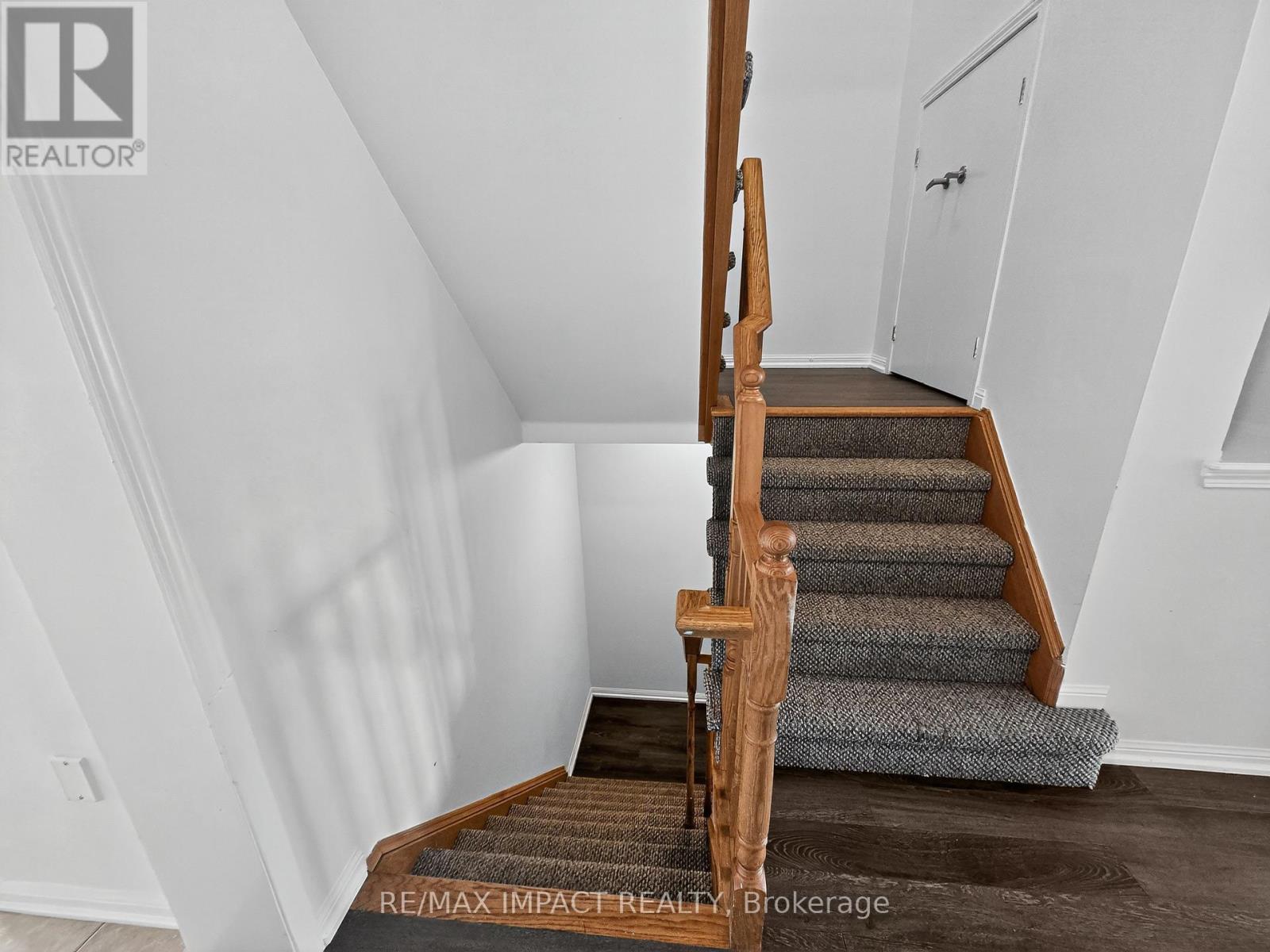 232 Rouge River Drive, Toronto, Ontario  M1B 0A8 - Photo 12 - E12636700