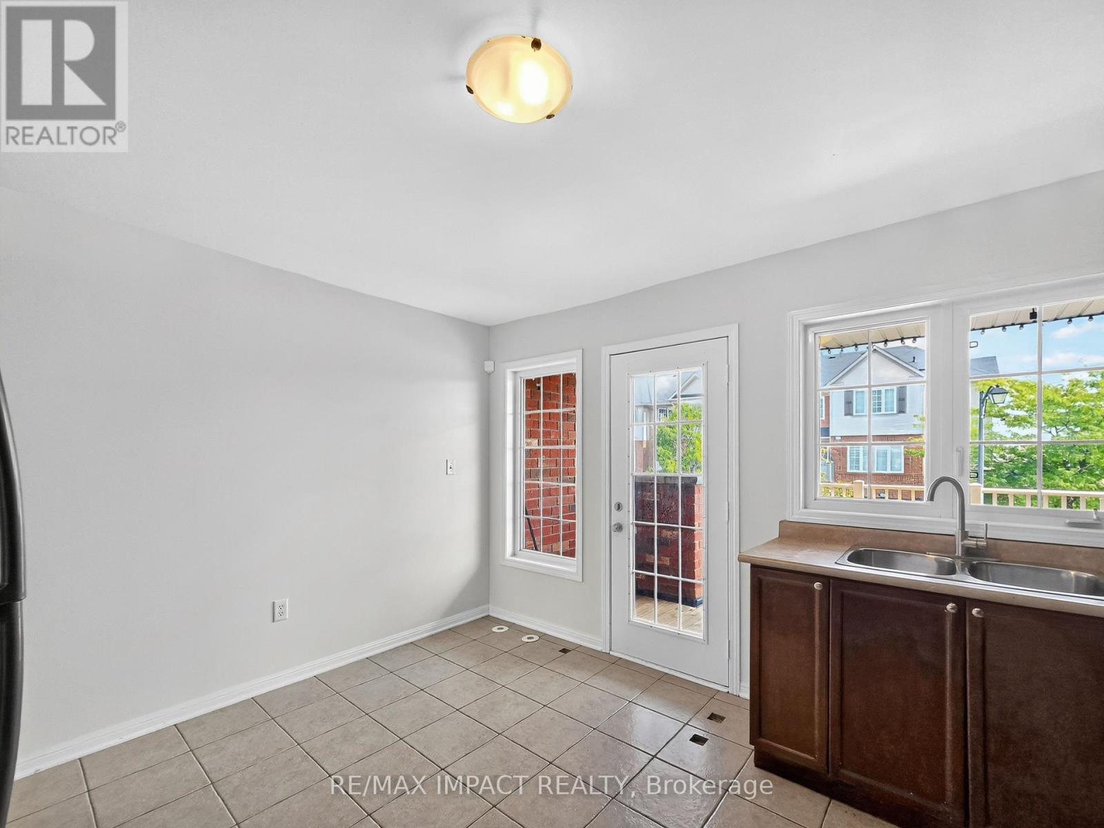 232 Rouge River Drive, Toronto, Ontario  M1B 0A8 - Photo 21 - E12636700