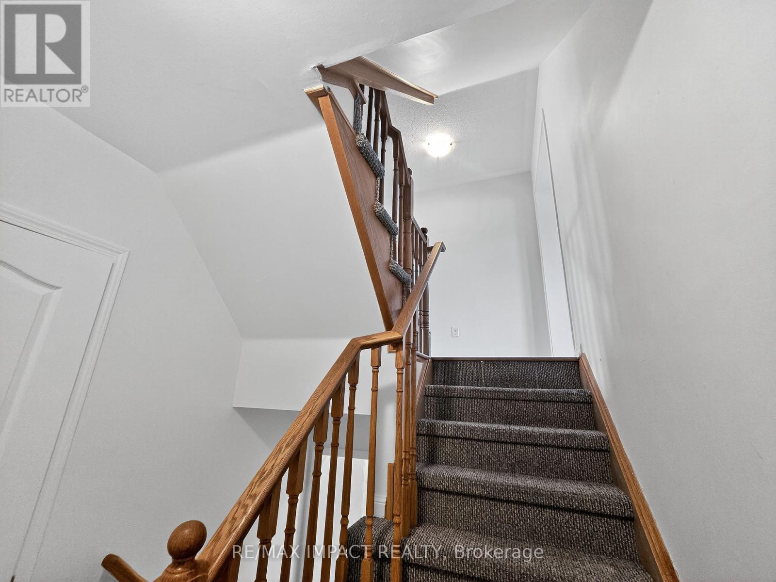 232 Rouge River Drive, Toronto, Ontario  M1B 0A8 - Photo 25 - E12636700