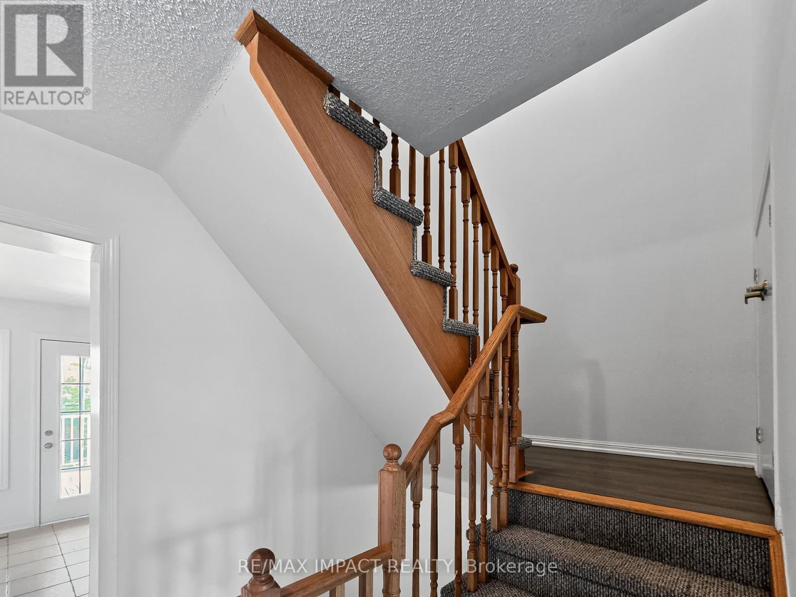 232 Rouge River Drive, Toronto, Ontario  M1B 0A8 - Photo 26 - E12636700