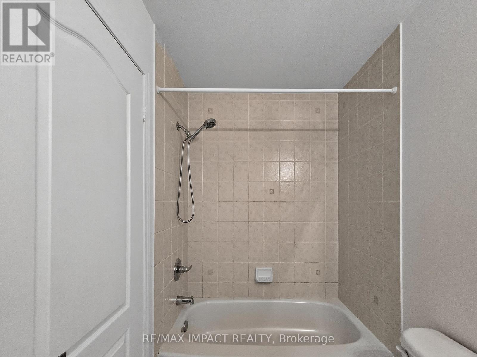 232 Rouge River Drive, Toronto, Ontario  M1B 0A8 - Photo 38 - E12636700