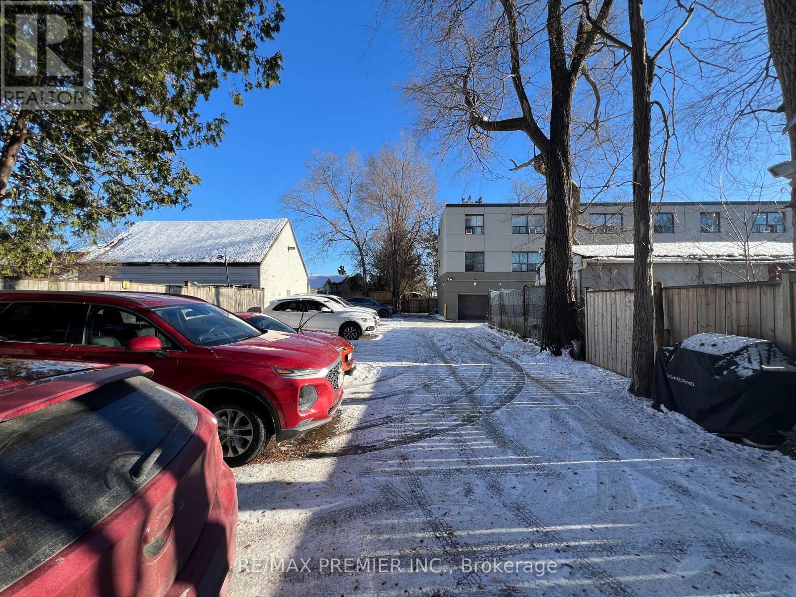 80 Clouston Avenue, Toronto, Ontario  M9N 1A7 - Photo 6 - W12636586