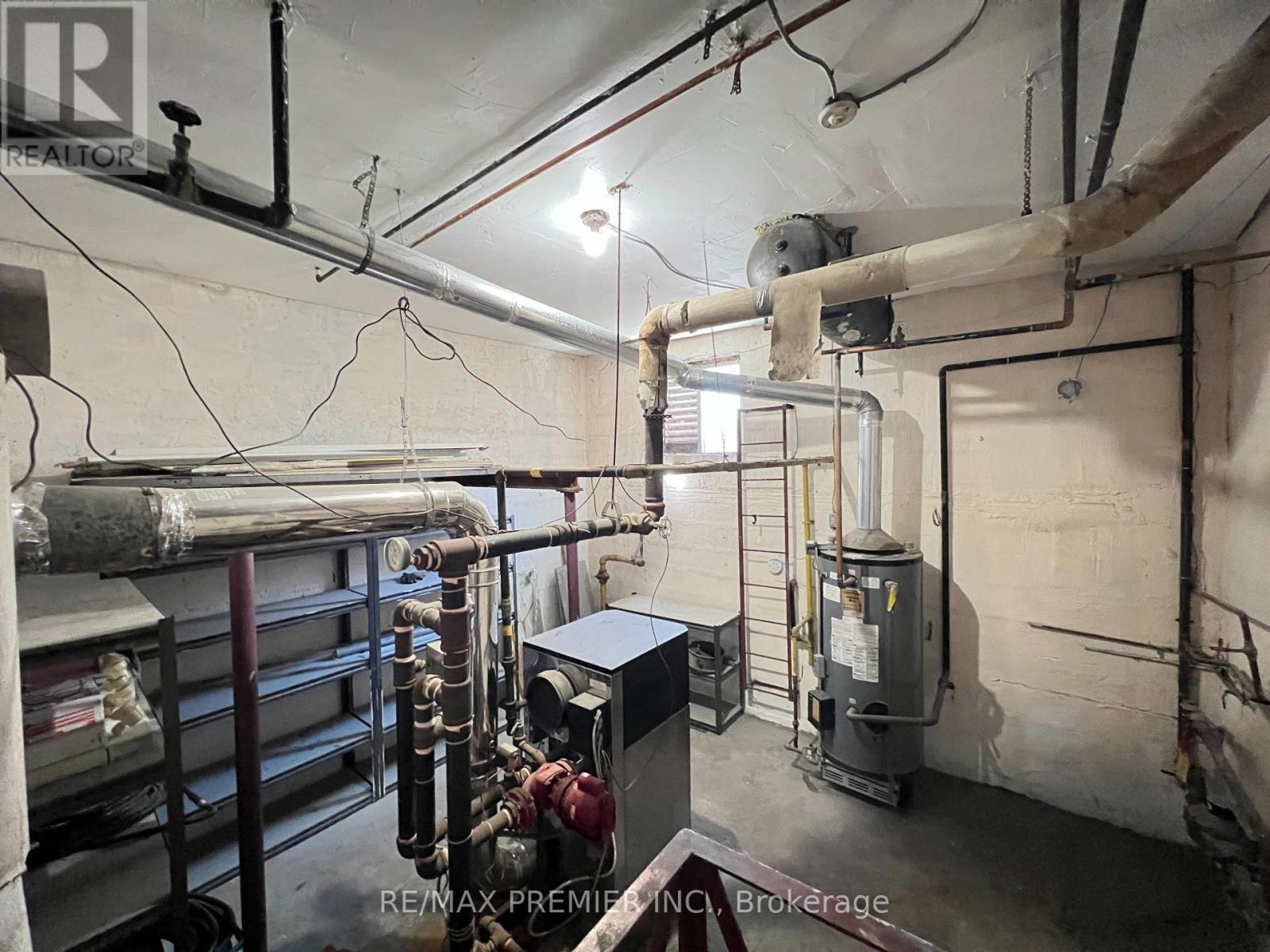 80 Clouston Avenue, Toronto, Ontario  M9N 1A7 - Photo 9 - W12636586