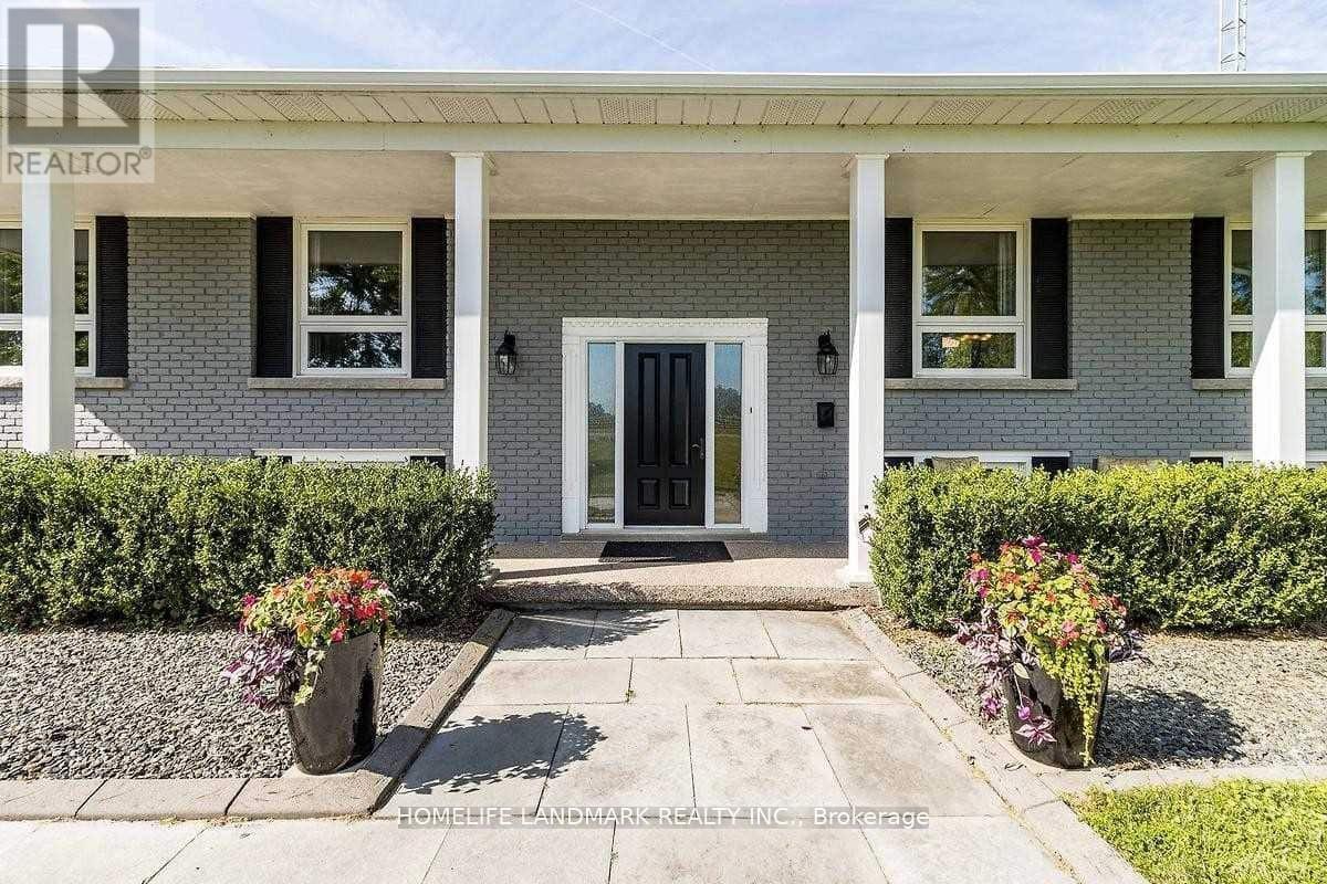 5468 Appleby Line, Burlington, Ontario  L7M 0P5 - Photo 2 - W12636608