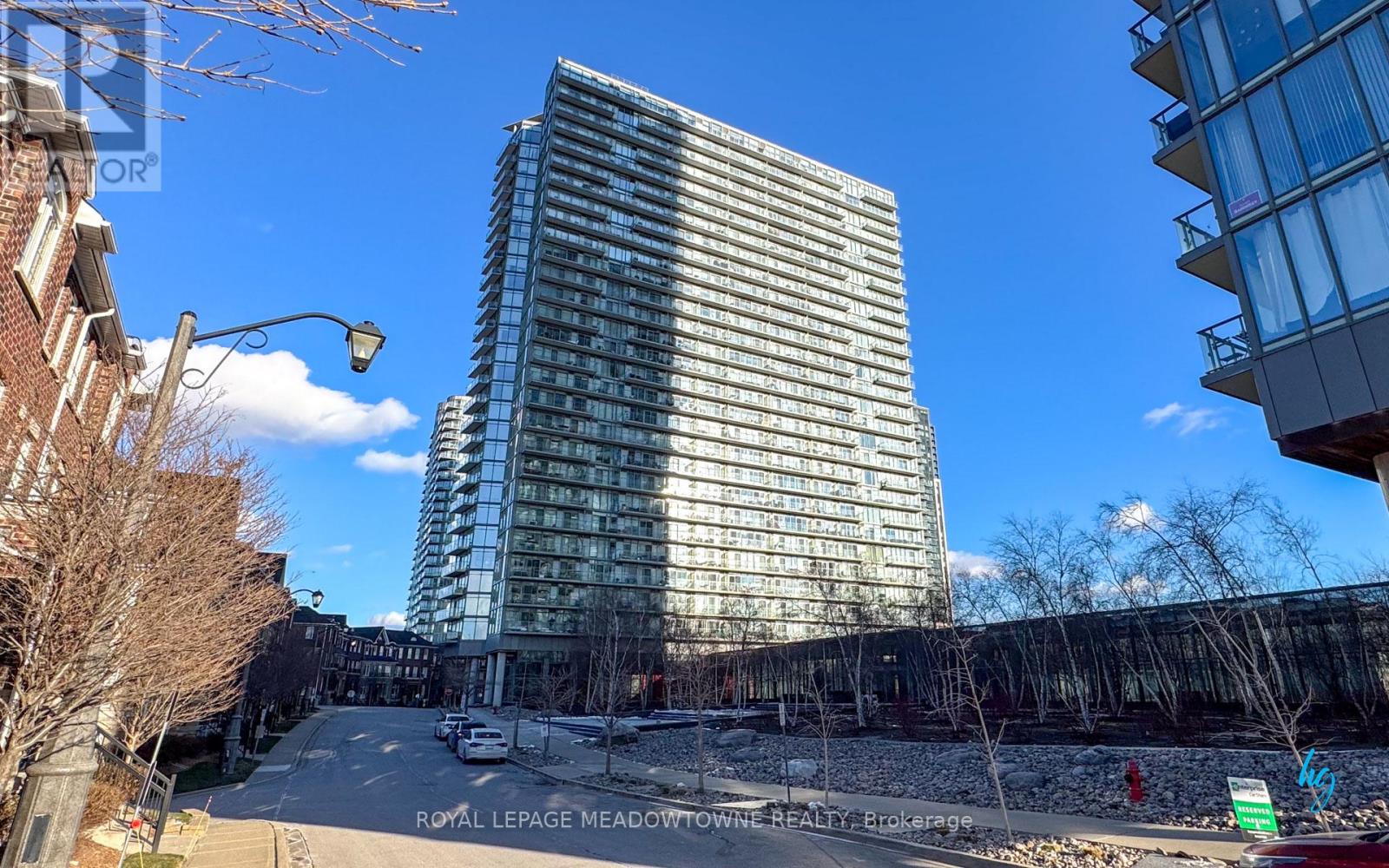 1106 - 103 THE QUEENSWAY, Toronto, Ontario