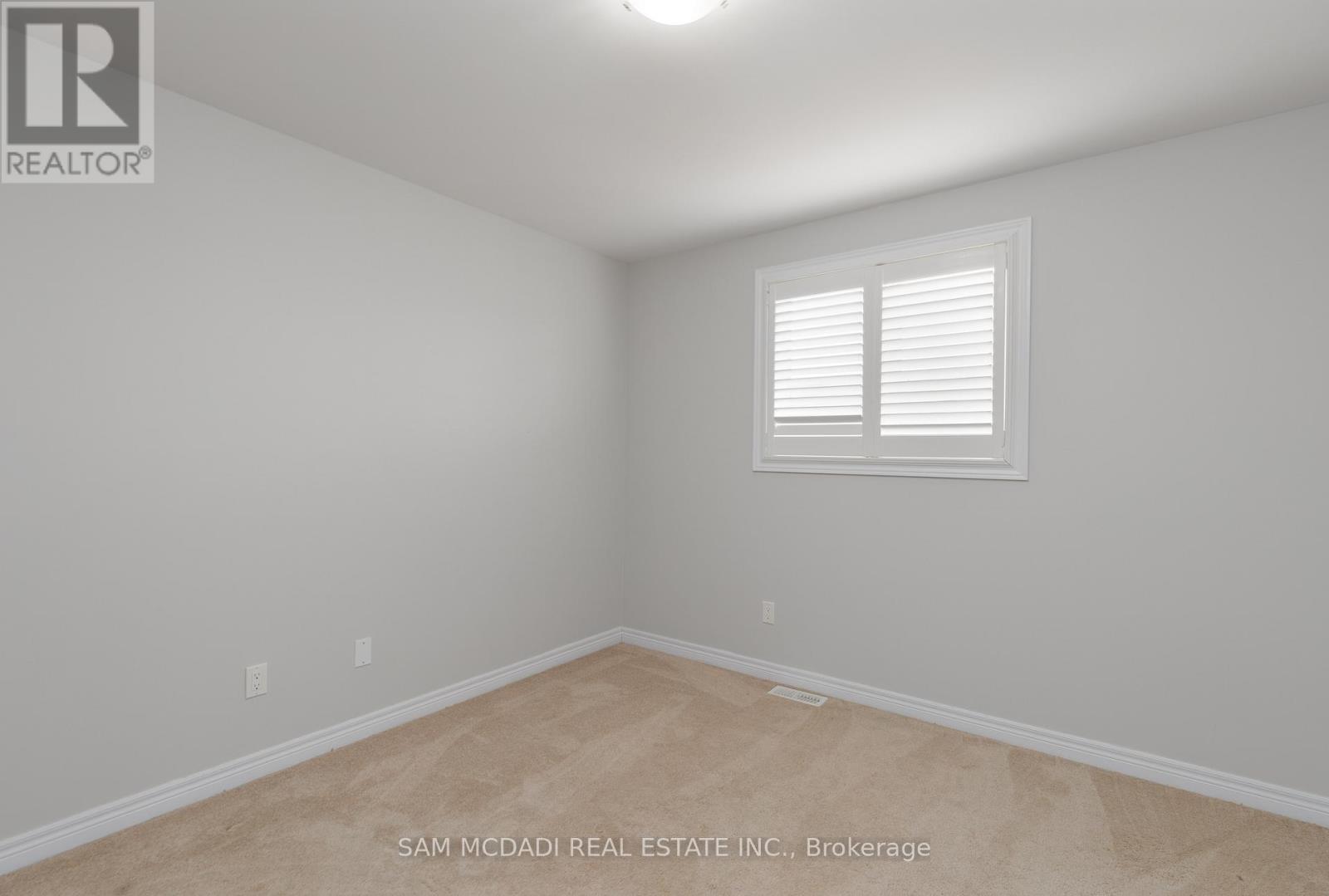 2314 Natasha Circle, Oakville, Ontario  L6M 0L1 - Photo 15 - W12636666