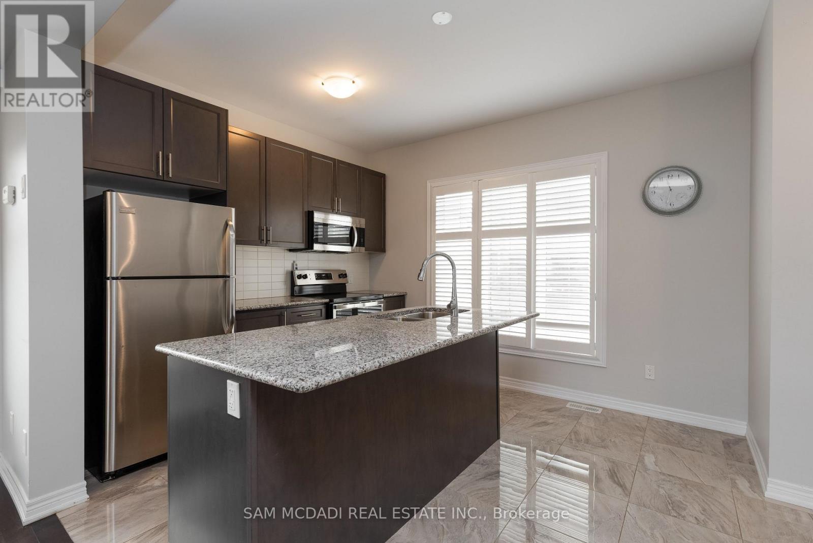 2314 Natasha Circle, Oakville, Ontario  L6M 0L1 - Photo 5 - W12636666