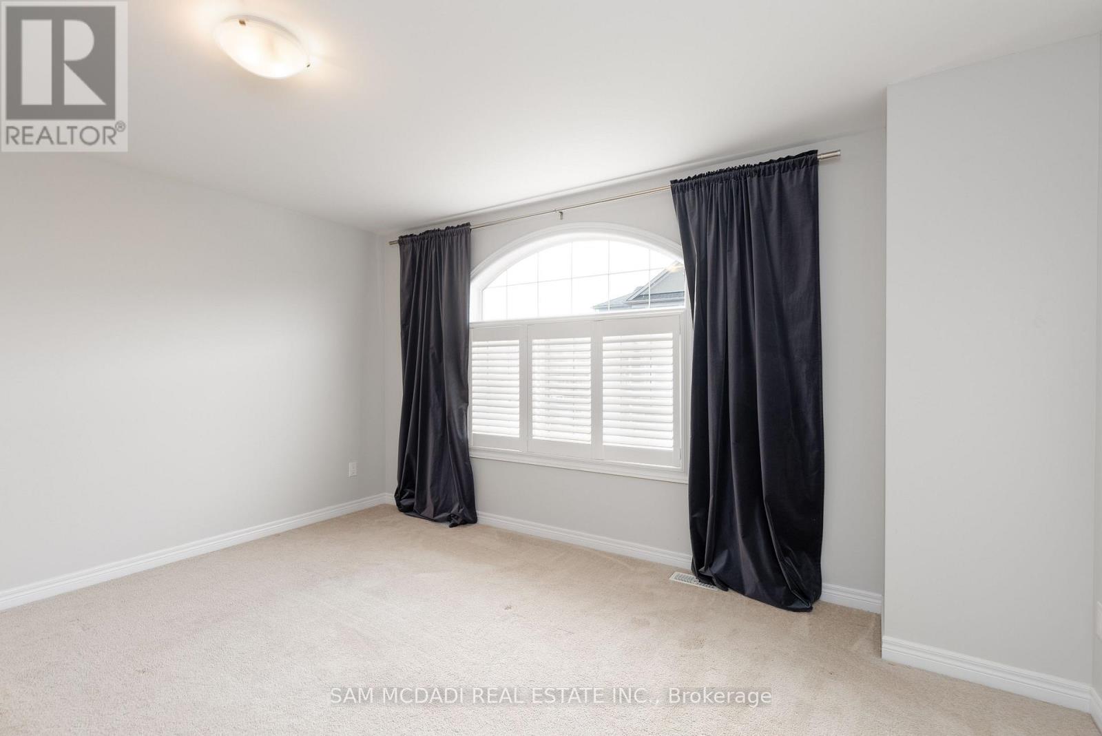 2314 Natasha Circle, Oakville, Ontario  L6M 0L1 - Photo 9 - W12636666